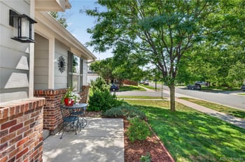 15895 Robins Dr, Denver, CO 80239