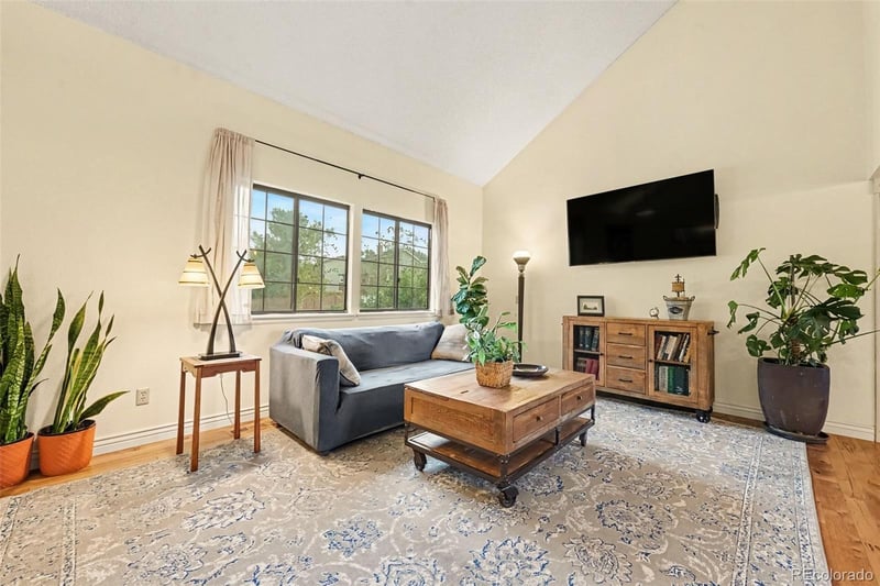 454 Old Stone Dr, Littleton, CO 80126