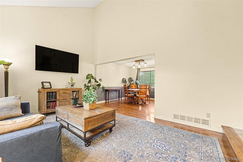 454 Old Stone Dr, Littleton, CO 80126