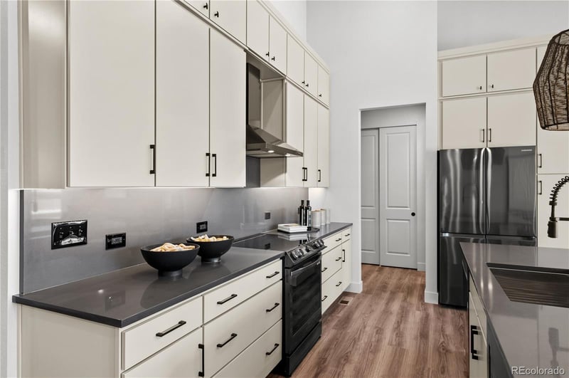 8258 S Quail St, Littleton, CO 80127