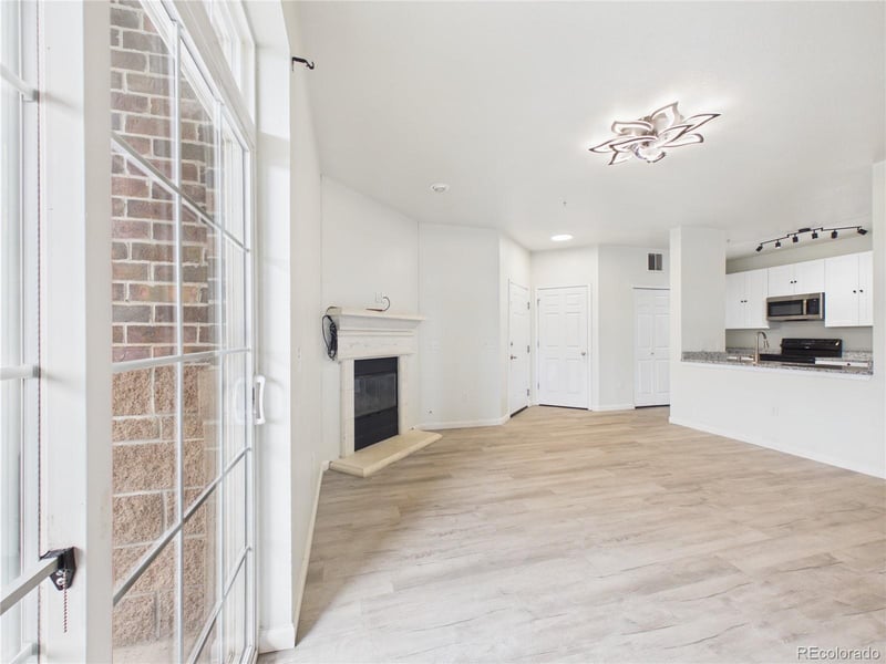 3890 S Dayton St #107, Aurora, CO 80014
