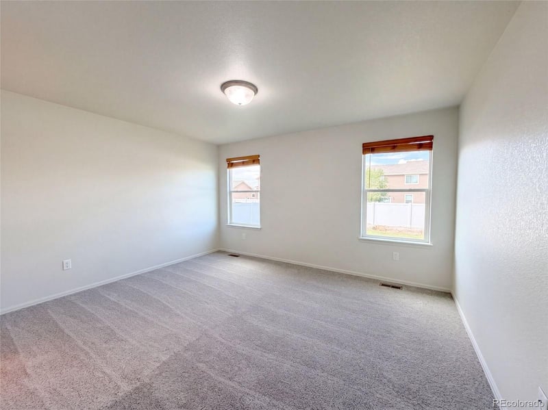 1542 Water Vista Ln, Windsor, CO 80550