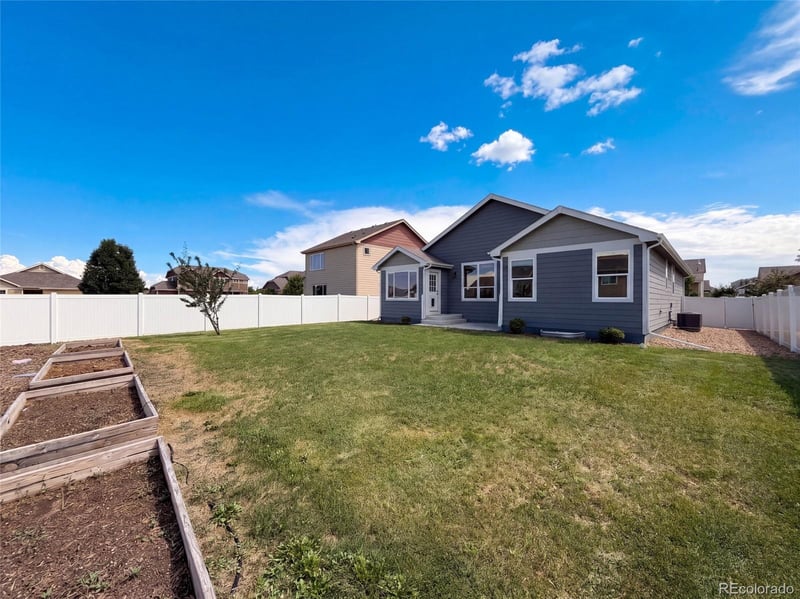 1542 Water Vista Ln, Windsor, CO 80550