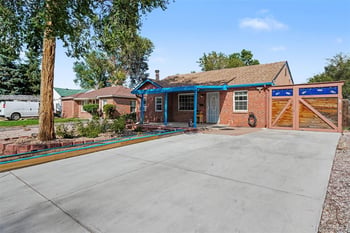 1748 Nome St, Aurora, CO 80010