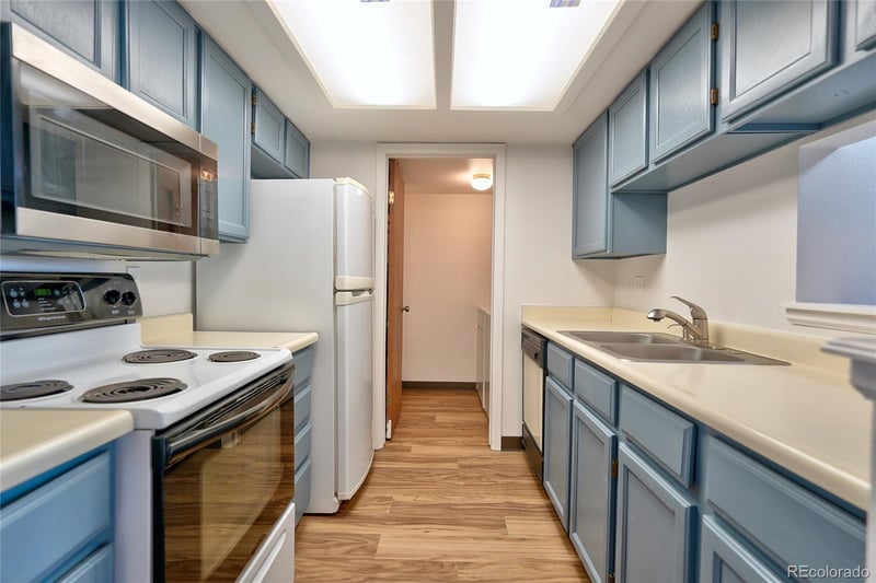481 S Kalispell Way #103, Aurora, CO 80017