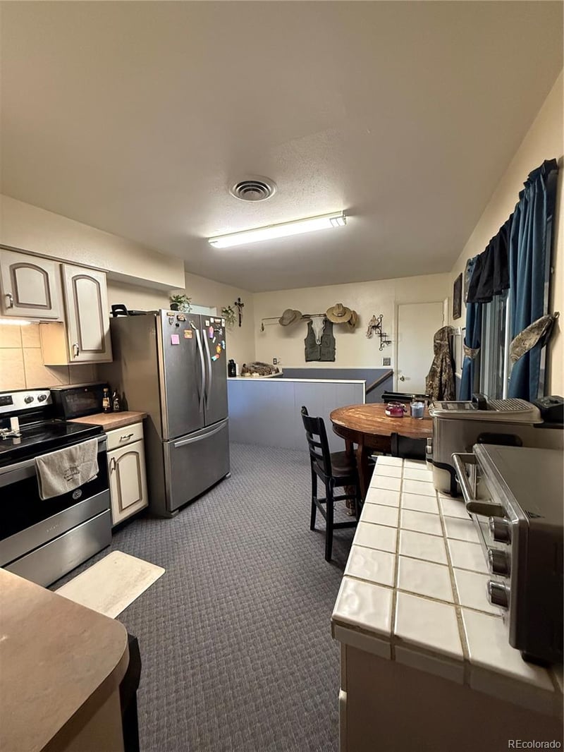242 S 2nd Ave, Byers, CO 80103