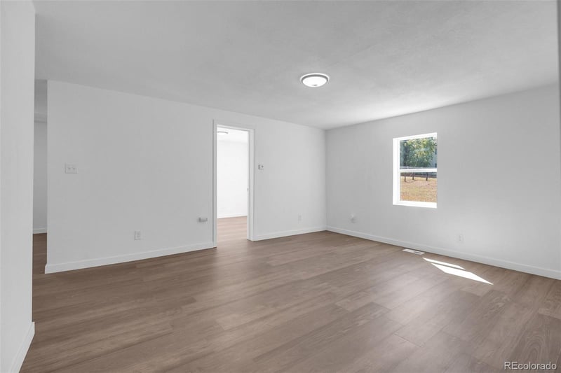 350 S Elbert St, Elizabeth, CO 80107