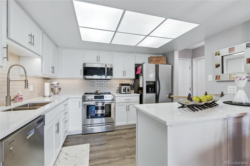 13850 E Marina Dr #404, Aurora, CO 80014