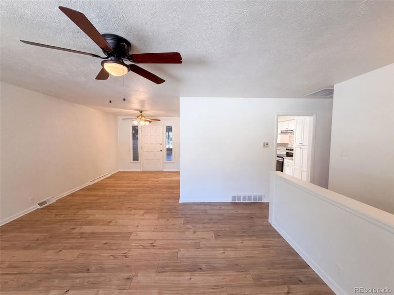 3352 W Aksarben Ave, Littleton, CO 80123