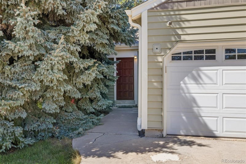 5576 W 75th Dr, Arvada, CO 80003