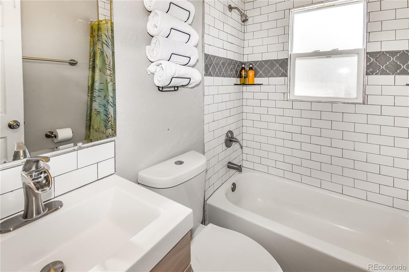 7384 Oneida Dr, Commerce City, CO 80022