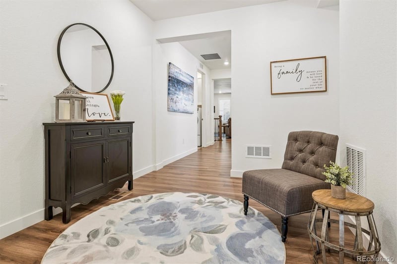 8681 S Riviera Ct, Aurora, CO 80016