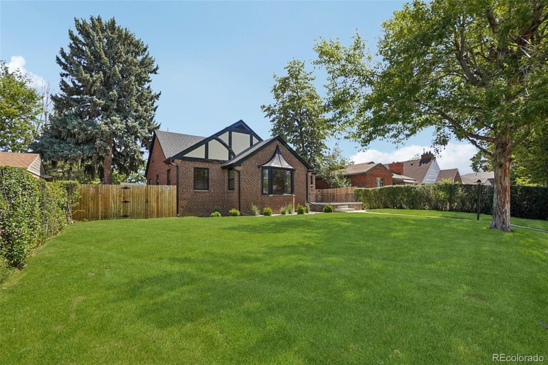 2856 N Glencoe St, Denver, CO 80207