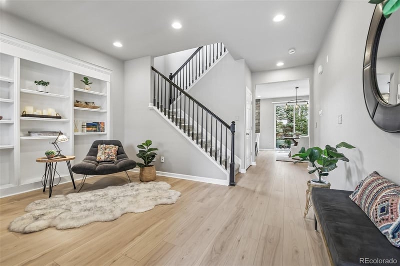7642 Blue Water Ln, Castle Rock, CO 80108