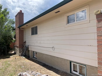 1443 Acacia Dr, Colorado Springs, CO 80907