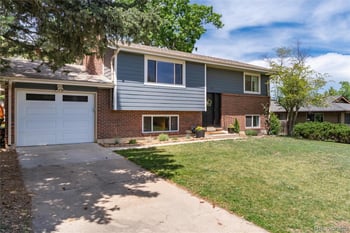 7175 S Penrose Ct, Centennial, CO 80122
