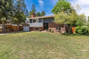 7175 S Penrose Ct, Centennial, CO 80122