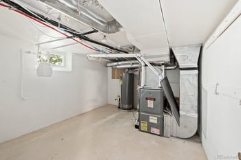 345 Dahlia St, Denver, CO 80220