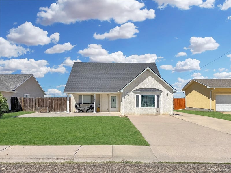 720 11th St, Limon, CO 80828