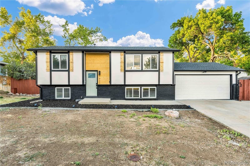 7433 W Hinsdale Dr, Littleton, CO 80128