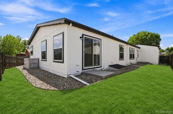 302 Apache Pl, Lochbuie, CO 80603