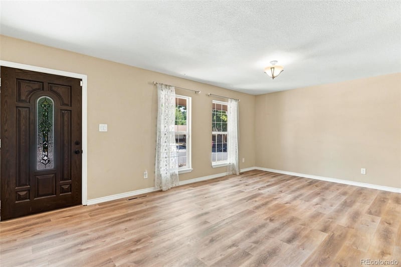 1724 Wooten Rd, Colorado Springs, CO 80915