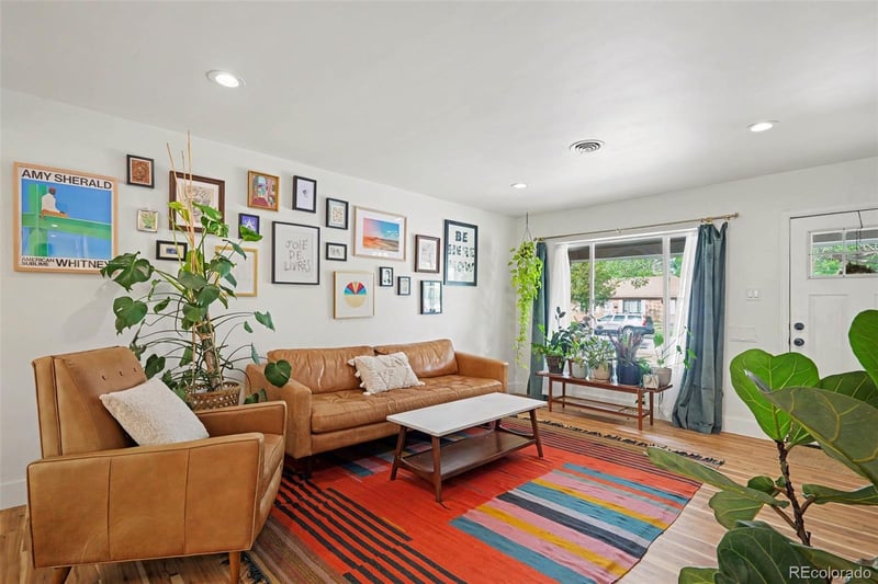 931 Tucson St, Aurora, CO 80011