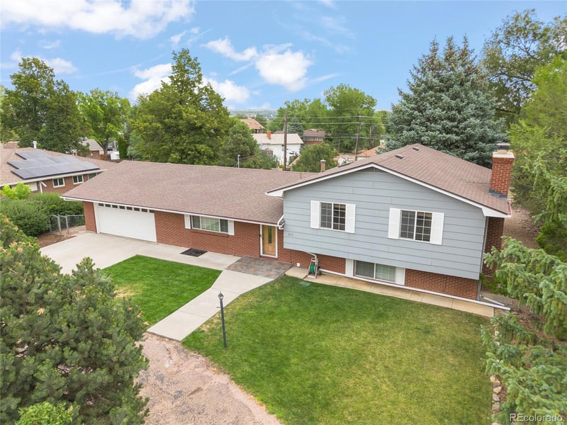211 Westcott Ave, Colorado Springs, CO 80906