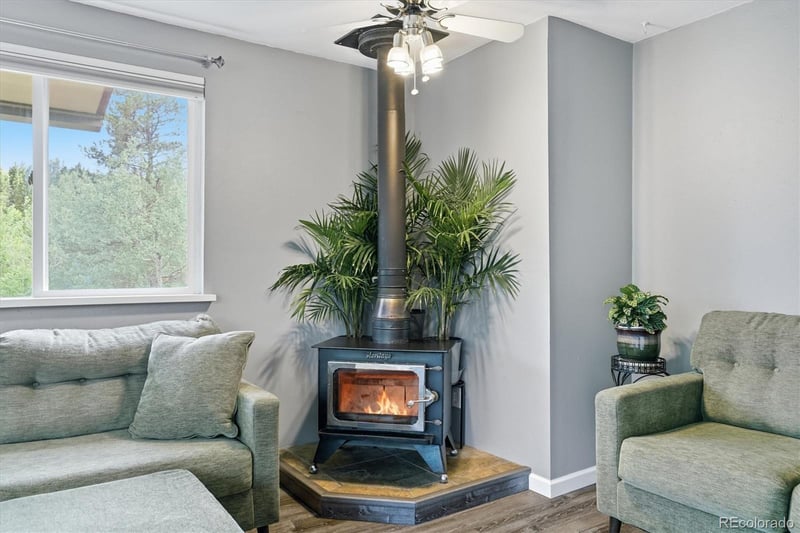 32 Dory Lakes Dr, Black Hawk, CO 80422