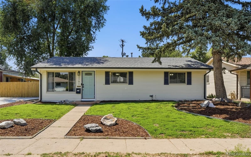 3791 S Huron St, Englewood, CO 80110