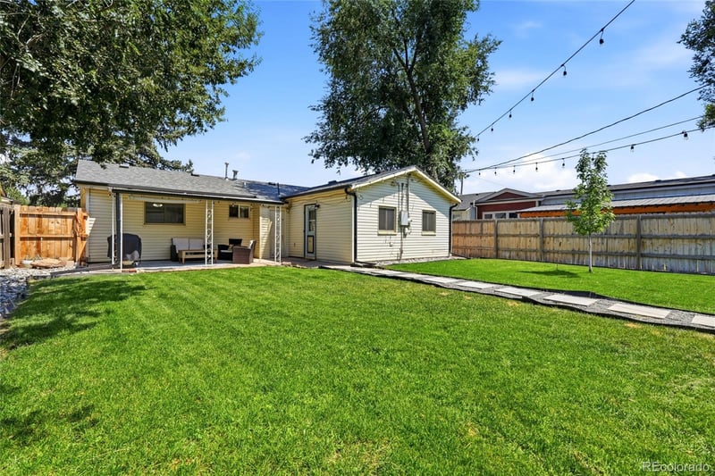 3791 S Huron St, Englewood, CO 80110