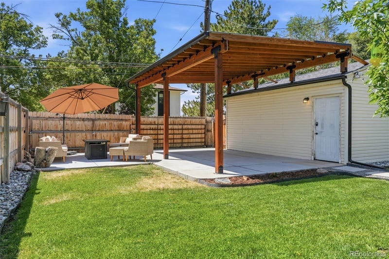 3791 S Huron St, Englewood, CO 80110