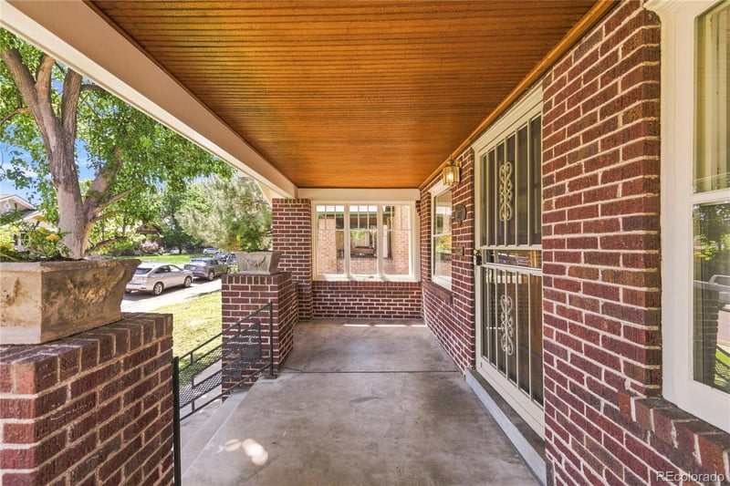 827 Harrison St, Denver, CO 80206