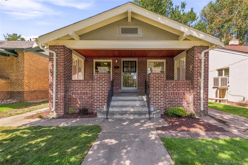 827 Harrison St, Denver, CO 80206