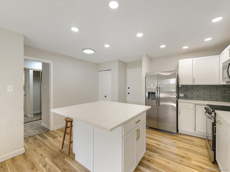707 W 96th Ave #9, Denver, CO 80260