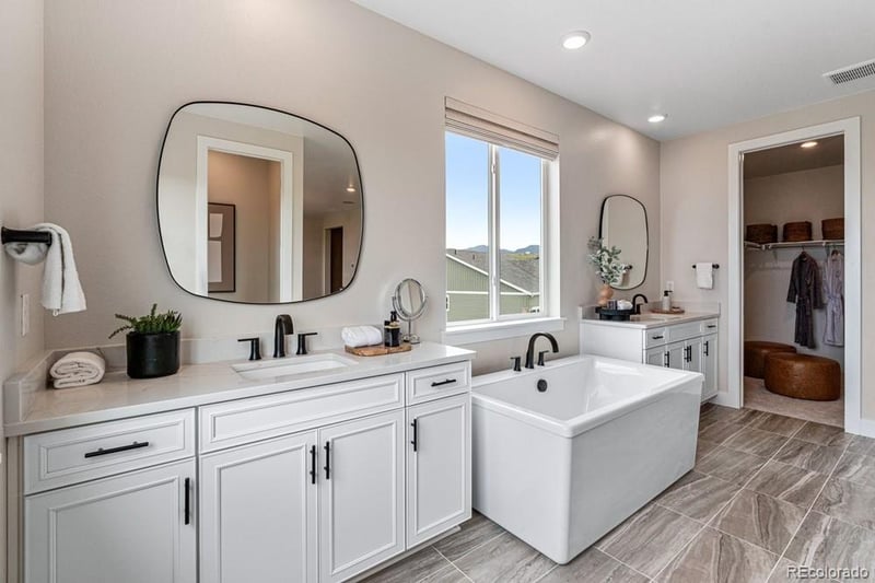 16536 W 93rd Pl, Arvada, CO 80007