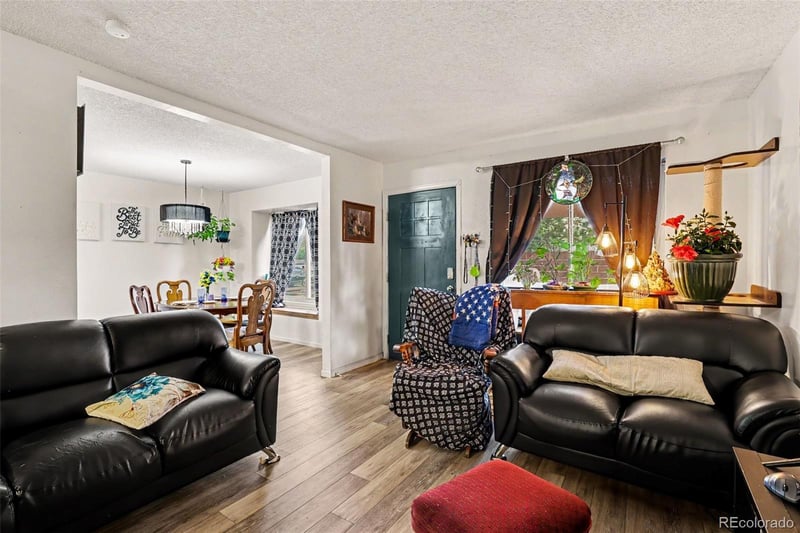 1814 W 102nd Ave, Denver, CO 80260