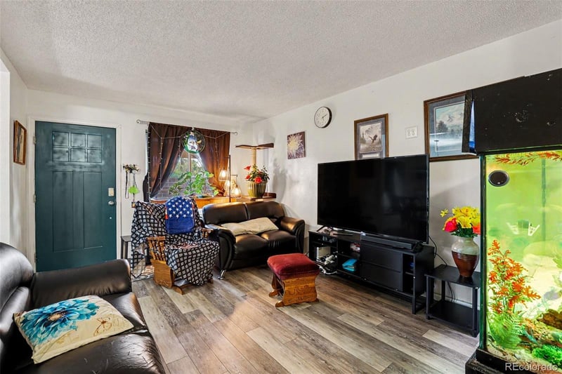 1814 W 102nd Ave, Denver, CO 80260