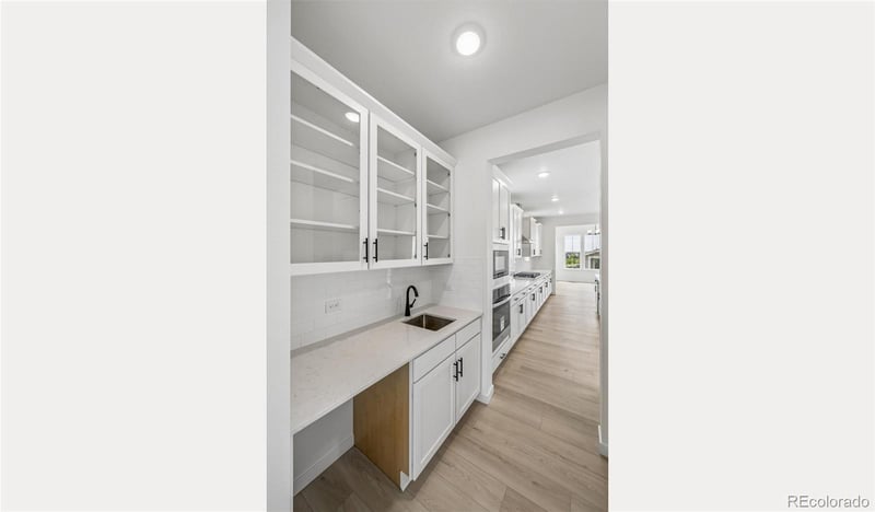 5696 Wayfarer Cir, Firestone, CO 80504