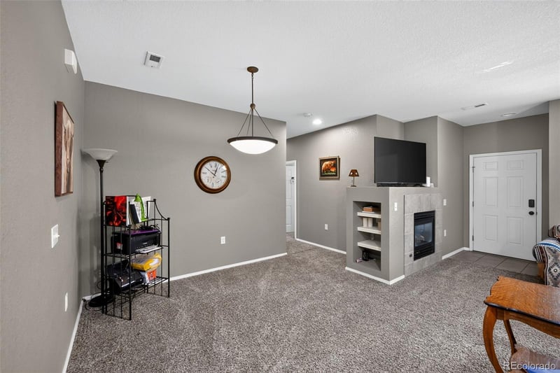 6714 S Winnipeg Cir #104, Aurora, CO 80016
