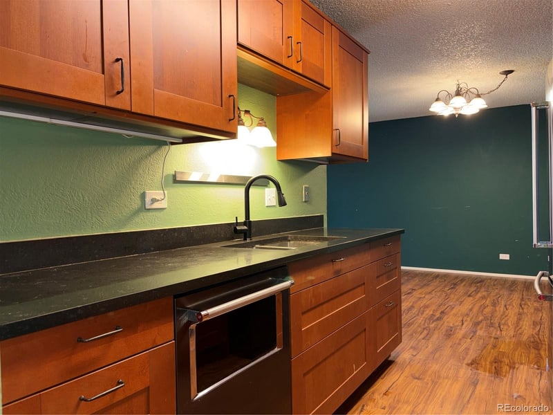 2325 S Linden Ct #215, Denver, CO 80222