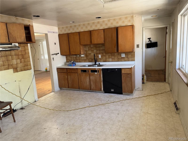 286 Beryl Way, Broomfield, CO 80020