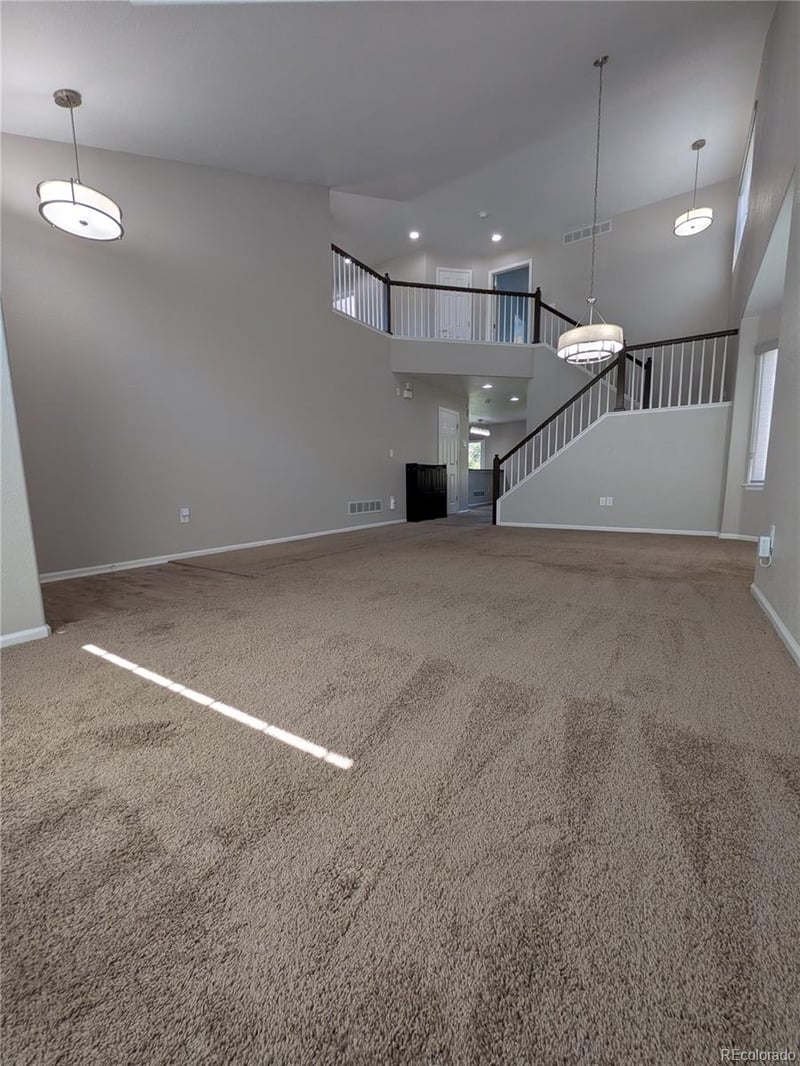 19613 E 39th Ave, Denver, CO 80249