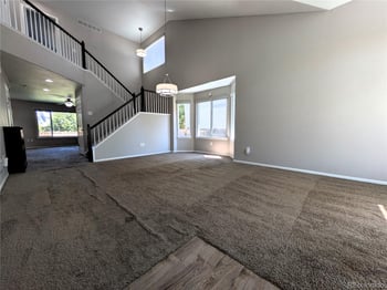 19613 E 39th Ave, Denver, CO 80249