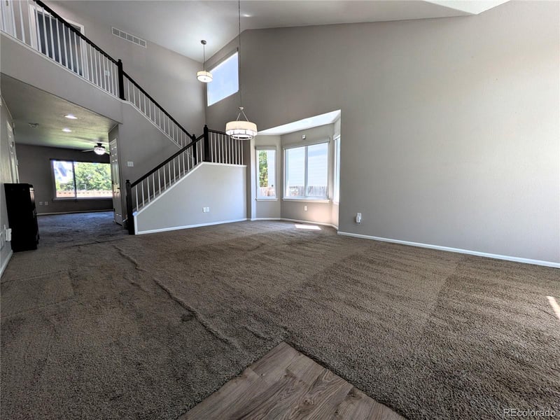 19613 E 39th Ave, Denver, CO 80249