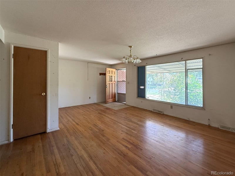 801 Ash St, Broomfield, CO 80020