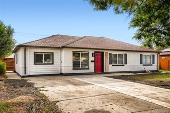 935 Quari St, Aurora, CO 80011
