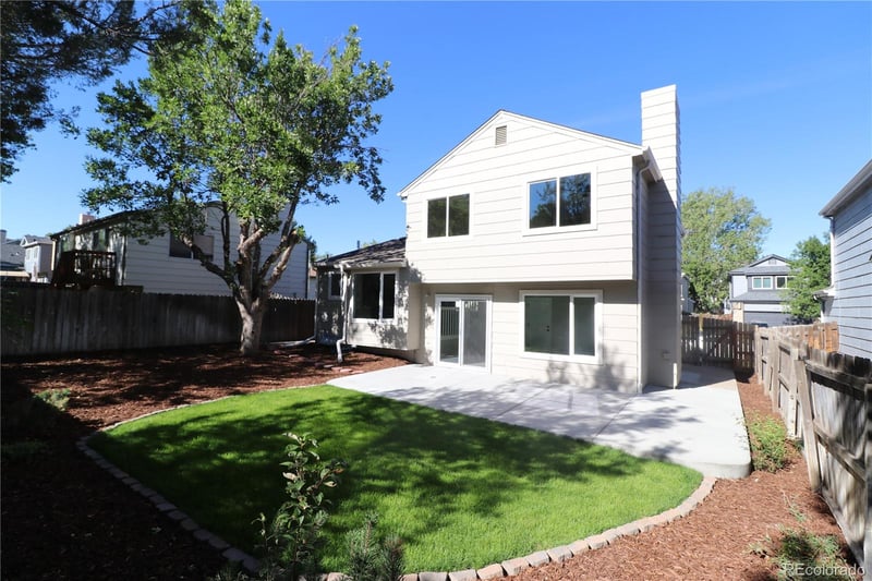 5566 S Ireland St, Aurora, CO 80015
