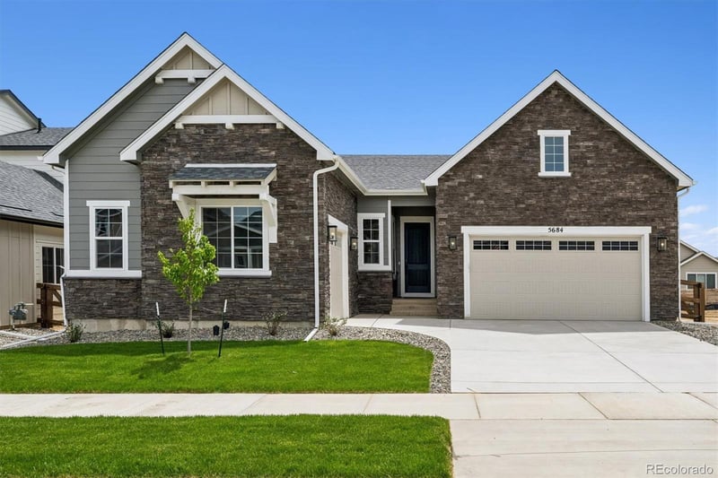 5684 Wayfarer Cir, Firestone, CO 80504