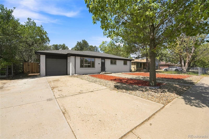 3113 Worchester St, Aurora, CO 80011